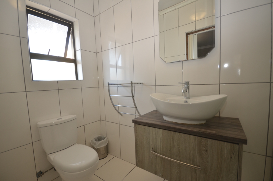 Commercial Property for Sale in Amalinda Eastern Cape